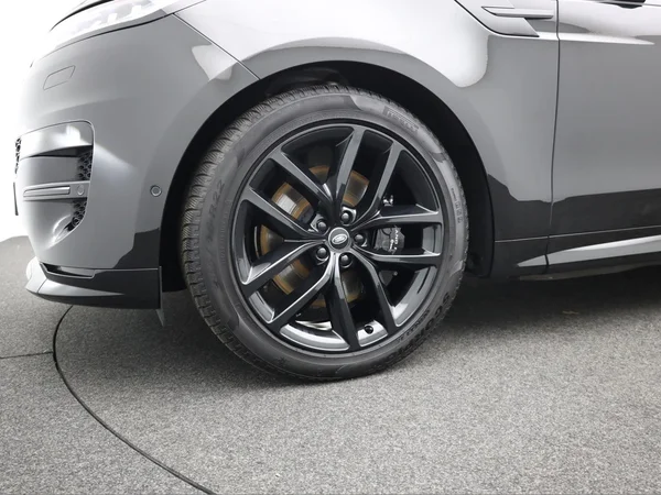 LAND ROVER Range Rover Sport PHEV (2024) — foto 6 van 28