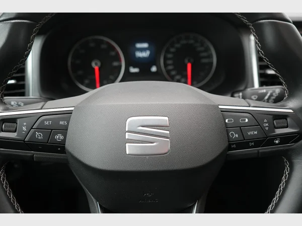 SEAT Ateca (2021) — foto 4 van 26