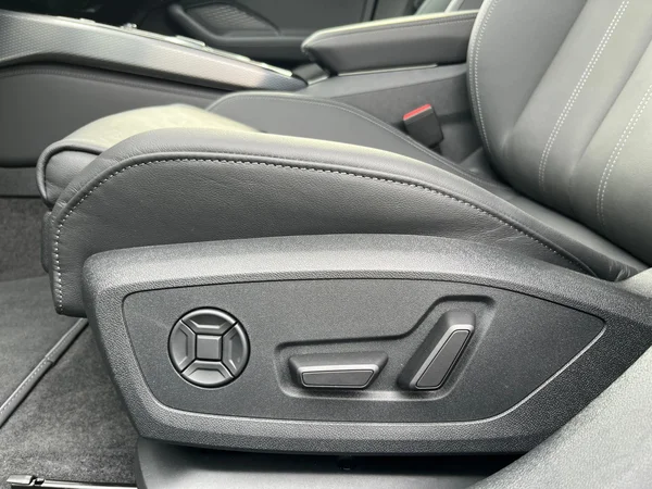 AUDI A5 Avant e-hybrid (PHEV) (2026) — foto 16 van 24