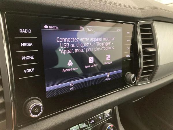 SKODA Kodiaq (2022) — foto 11 van 36