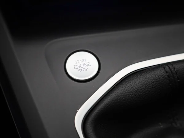Volkswagen Golf (2022) — foto 21 van 45