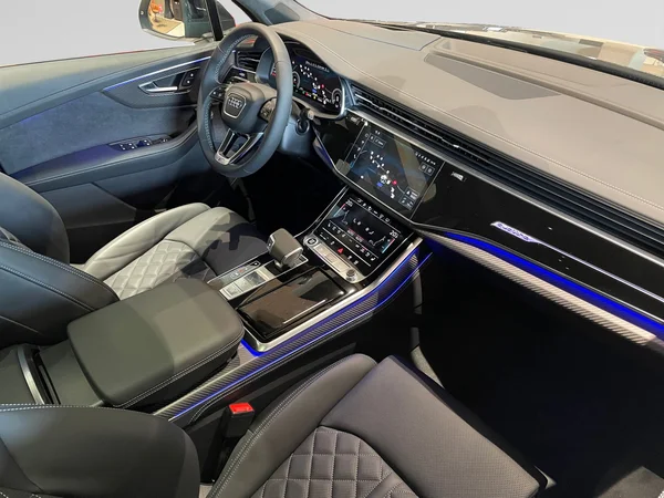 AUDI Q7 (2025) — foto 11 van 16