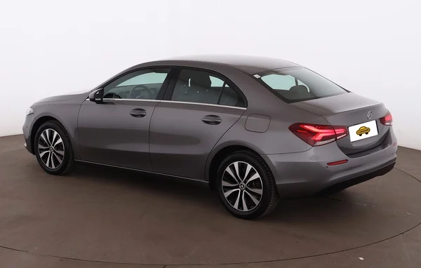 Mercedes-Benz A-Class Sedan PHEV (V177) (2022) — foto 23 van 30