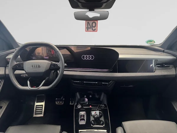 AUDI Q6 e-tron (2026) — foto 15 van 18