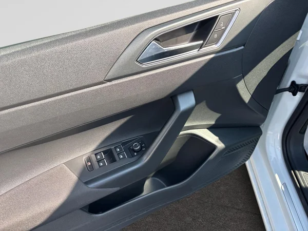 VOLKSWAGEN Taigo (2024) — foto 7 van 22