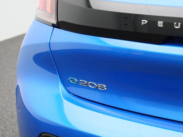 Peugeot e-208 (2023) — foto 43 van 50
