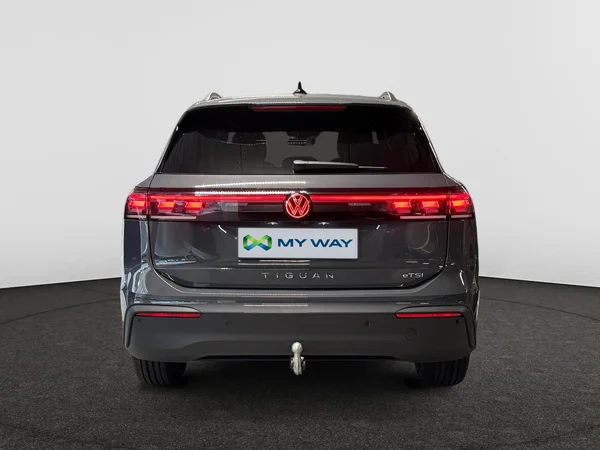 VOLKSWAGEN Tiguan (2026) — foto 16 van 21
