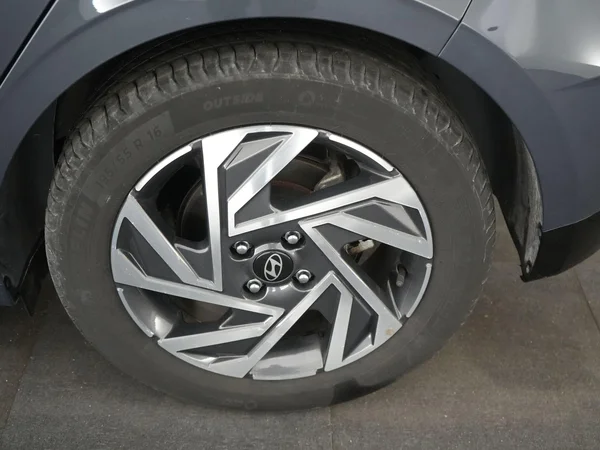 Hyundai i20 (2024) — foto 6 van 27
