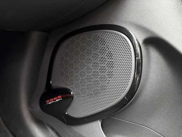 Renault Clio (2019) — foto 7 van 18