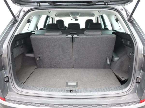 SKODA Kodiaq (2024) — foto 3 van 23
