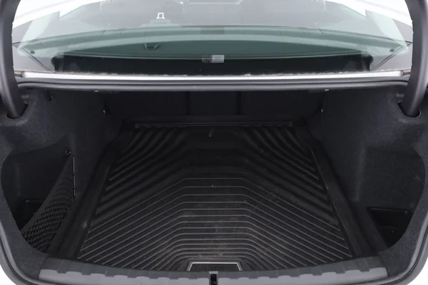 BMW 3-serie (2024) — foto 8 van 16