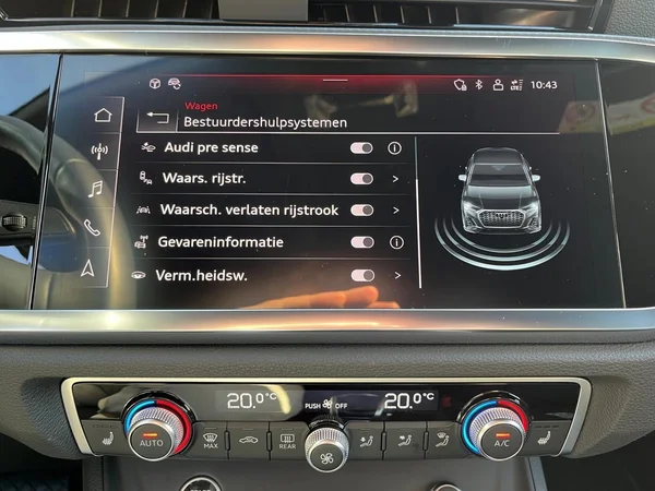AUDI Q3 Sportback (2024) — foto 5 van 22