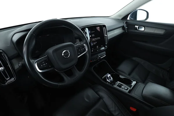 Volvo XC40 (2022) — foto 2 van 16