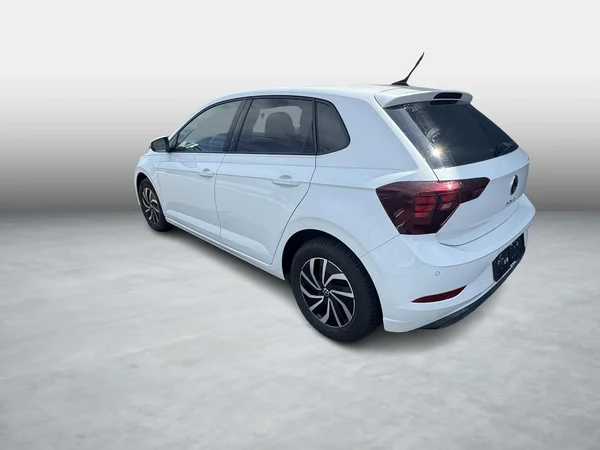 Volkswagen Polo (2022) — foto 16 van 22
