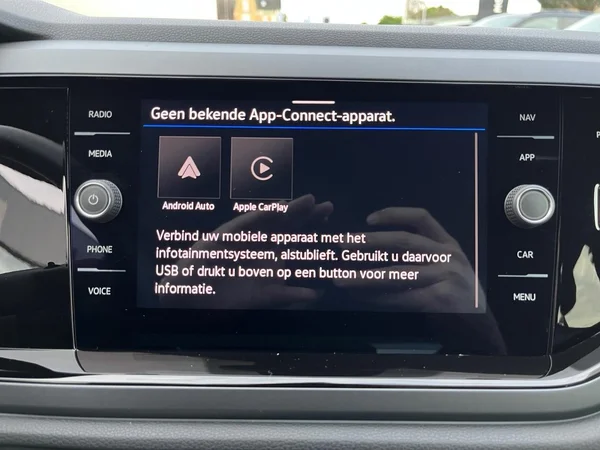 VOLKSWAGEN Taigo (2025) — foto 3 van 21