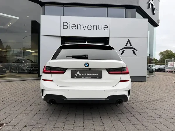 Bmw 330 (2022) — foto 19 van 23