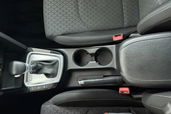 Kia Ceed SW (2020) — foto 9 van 33