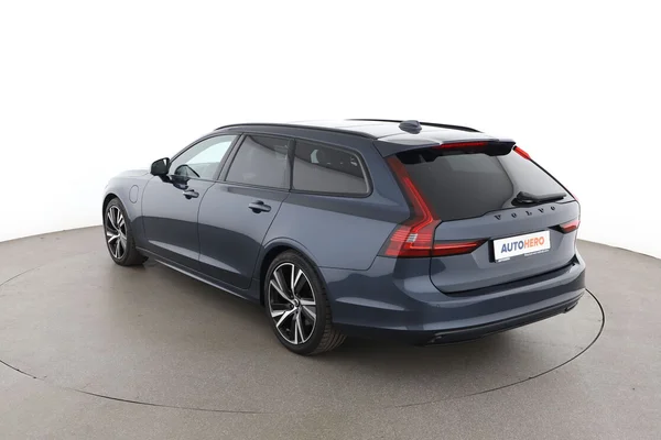Volvo V90 (2021) — foto 10 van 16