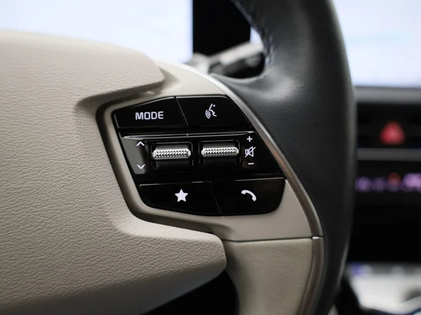 Kia EV6 (2023) — foto 10 van 48