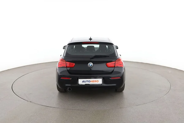 BMW 1-serie (2018) — foto 11 van 16