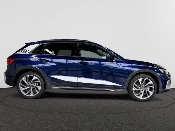 AUDI A3 Allstreet (2025) — foto 12 van 14