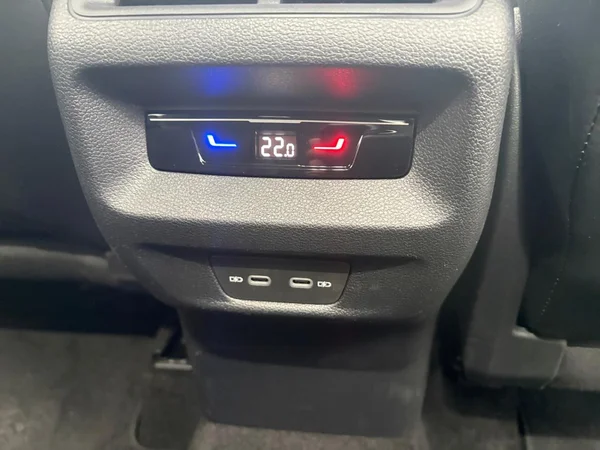VOLKSWAGEN Tiguan (2026) — foto 11 van 24