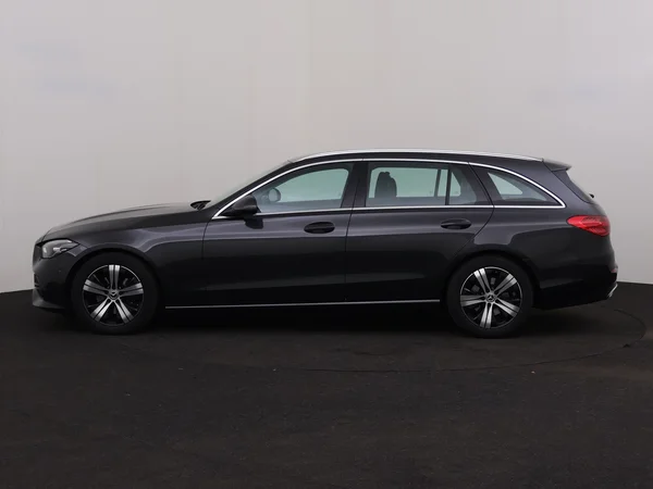 MERCEDES C 180 (2022) — foto 12 van 30