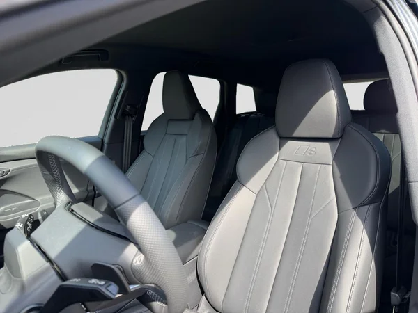 AUDI Q6 e-tron (2026) — foto 16 van 16