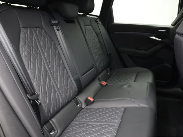 AUDI SQ6 e-tron (2024) — foto 27 van 27