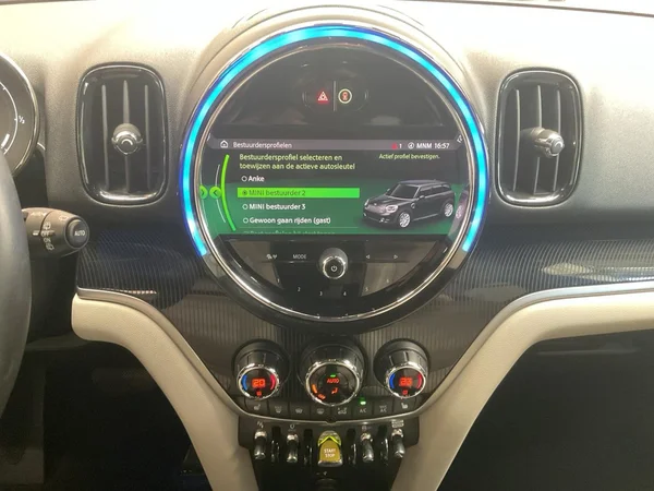 MINI Mini Countryman PHEV (F60 LCI) (2021) — foto 5 van 24