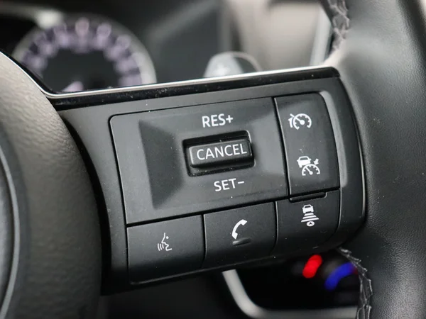 NISSAN Qashqai (2024) — foto 9 van 29