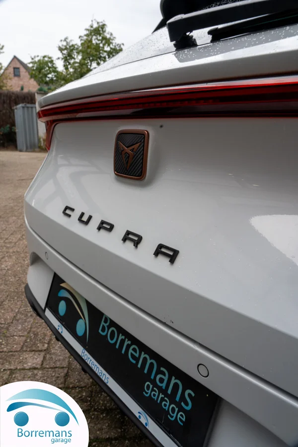 Cupra Leon (2023) — foto 45 van 47