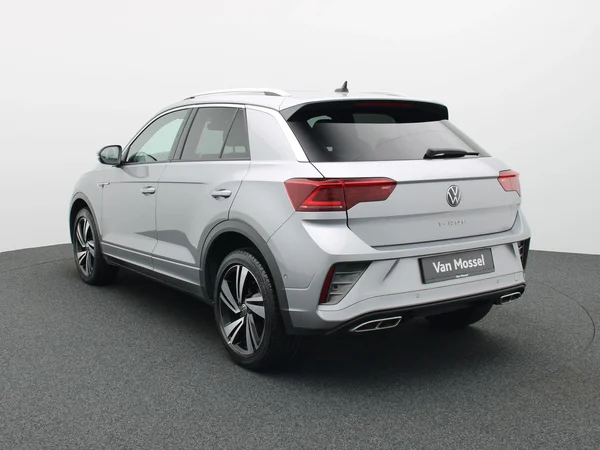 Volkswagen T-Roc (2022) — foto 12 van 28