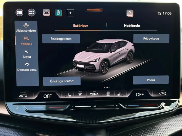 CUPRA Tavascan (2025) — foto 11 van 20