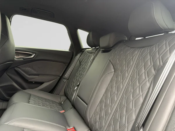 AUDI S5 Avant (2024) — foto 4 van 26