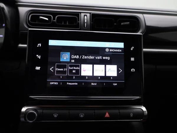 Citroën C3 (2021) — foto 6 van 38