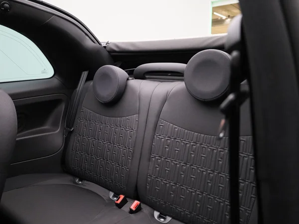 Fiat 500C (2023) — foto 4 van 40