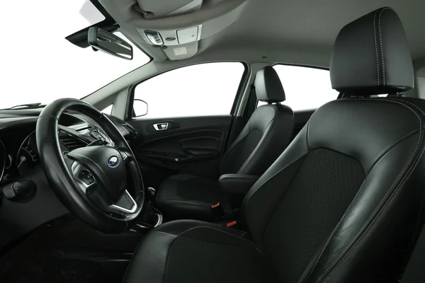 Ford EcoSport (2016) — foto 16 van 16