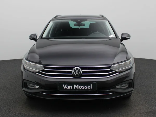 Volkswagen Passat (2024) — foto 34 van 44