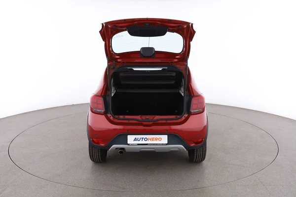 Dacia Sandero (2017) — foto 7 van 16