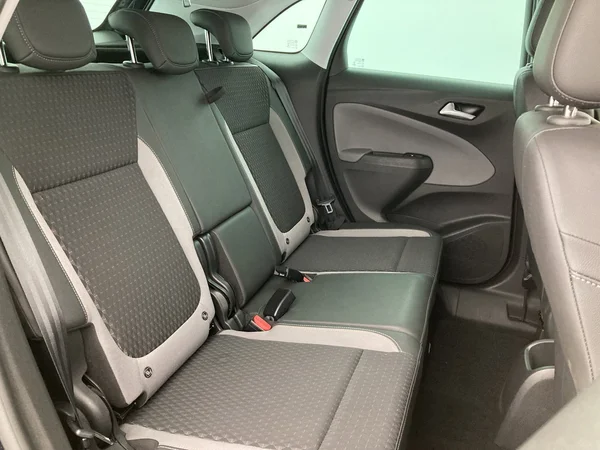 OPEL Crossland X (2019) — foto 28 van 36