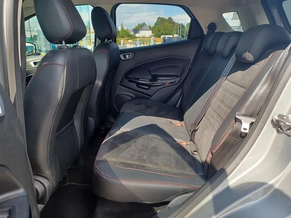 Ford EcoSport (2020) — foto 17 van 17