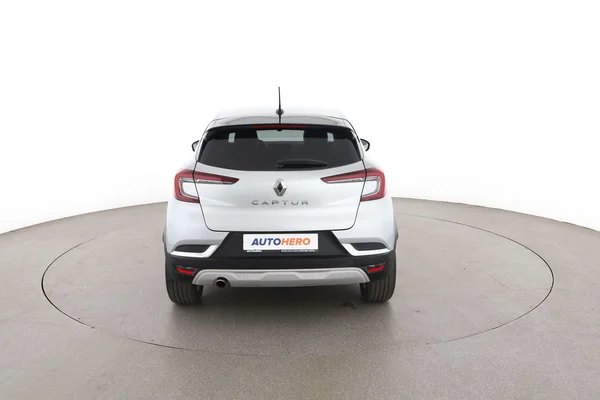 Renault Captur (2020) — foto 11 van 16