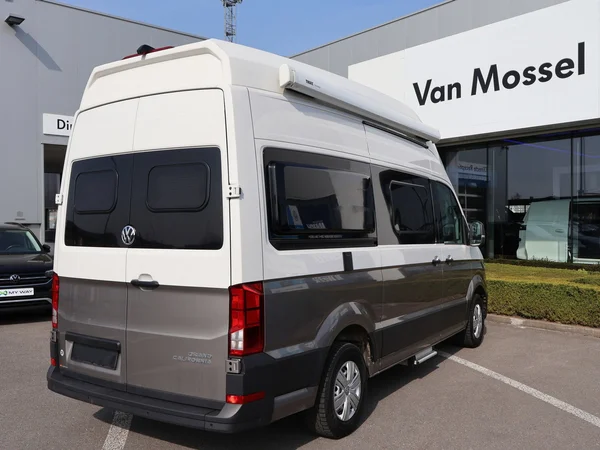 VOLKSWAGEN Crafter 35 Fourgon Mwb Hr Dsl (2020) — foto 12 van 23