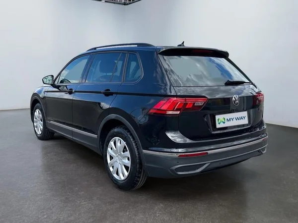 VOLKSWAGEN Tiguan (2022) — foto 30 van 32