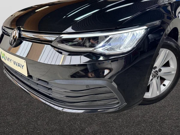 VOLKSWAGEN Golf VIII (2024) — foto 9 van 16