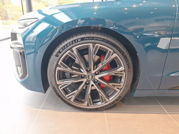 AUDI A6 Avant e-tron (2025) — foto 22 van 24