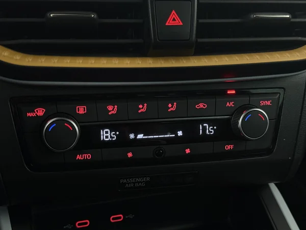 SEAT Arona (2022) — foto 17 van 27