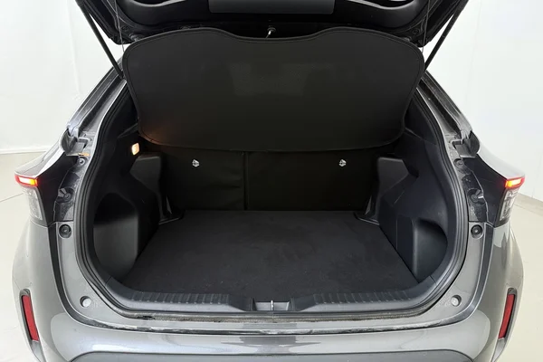 Toyota Yaris Cross Hybrid (HEV) (2025) — foto 13 van 17