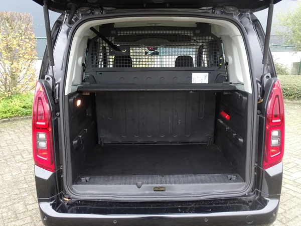 Opel Combo (2023) — foto 11 van 27